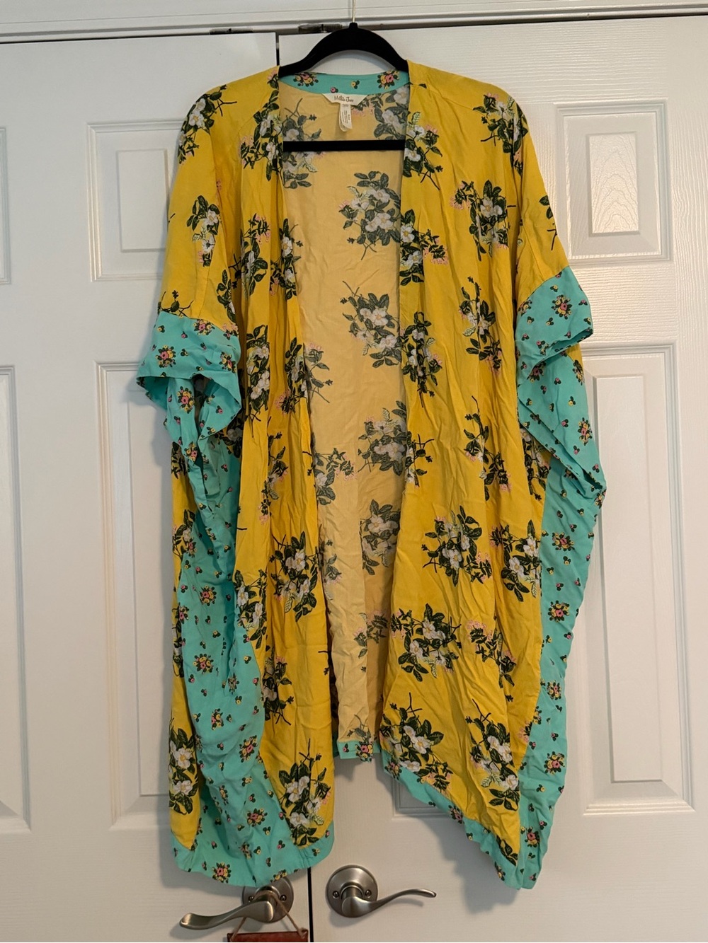Medium/large Matilda Jane Yellow Floral Top with Aqua Trim
